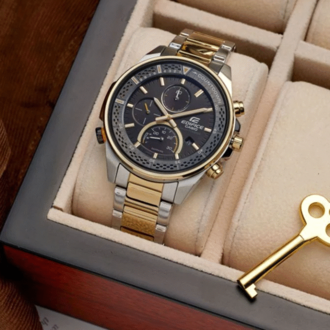 Montre CASIO Homme - EFS-S590SG-1AVUDF - Solaire - Bracelet Gris En Acier Inoxydable - Résistante à l'eau - 12 Mois De Garantie - Verre Saphir