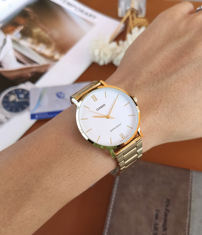 Montre CASIO Homme - MTP-VT01G-7BUDF - Bracelet Dorée En Acier Inoxydable - Cadran Blanc - 12 Mois De Garantie