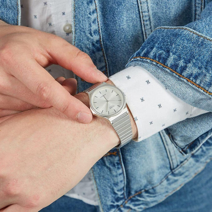 Montre Homme Casio - MQ-24D-7EDF - Bracelet en Acier Inoxydable - Argent