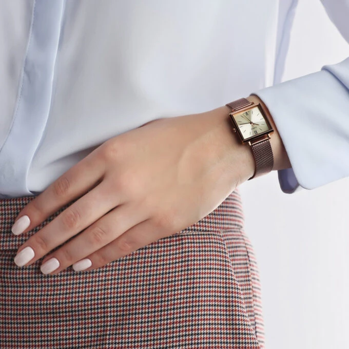 Montre Femme CASIO - LTP-E155MR-9BDF - Bracelet Dorée En Maille Milanaise - Cadran Jaune - 12 Mois De Garantie