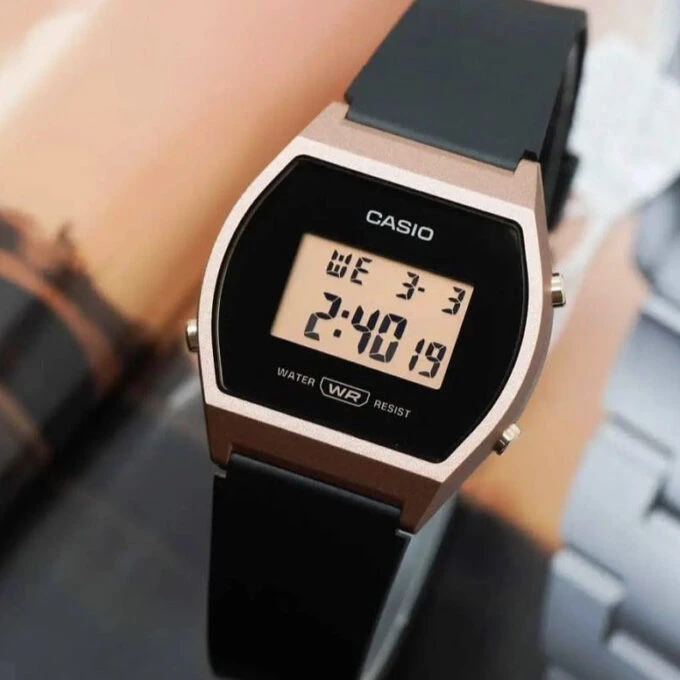 Montre Femme Casio LW-204-1ADF - Bracelet en résine noir - Affichage numérique