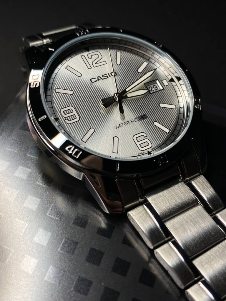 montre bracelet homme casio collection mtp v004d 7b2udf bracelet gris en acier inoxydable résistante à l'eau