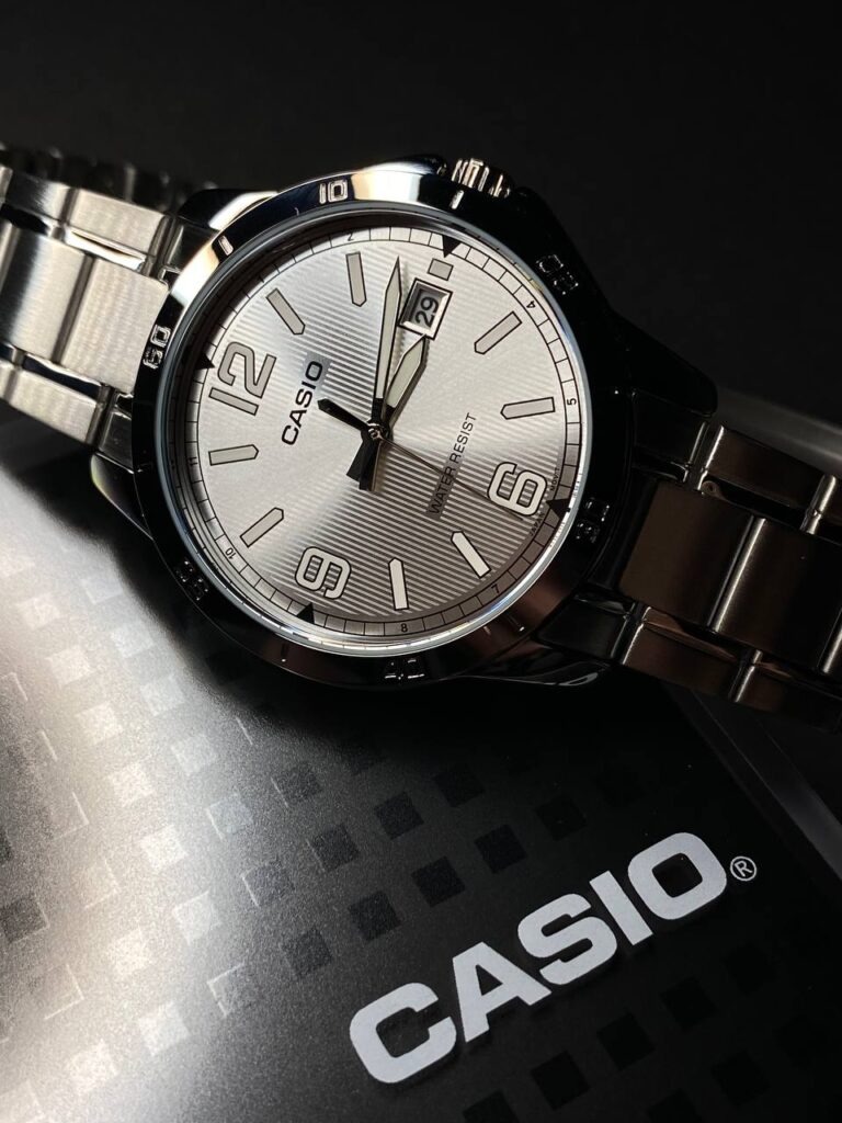 montre bracelet homme casio collection mtp v004d 7b2udf bracelet gris en acier inoxydable résistante à l'eau