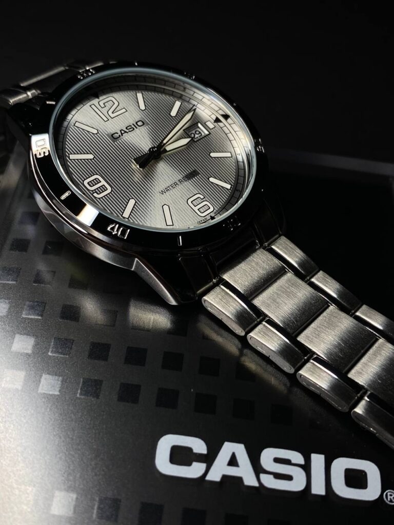 montre bracelet homme casio collection mtp v004d 7b2udf bracelet gris en acier inoxydable résistante à l'eau