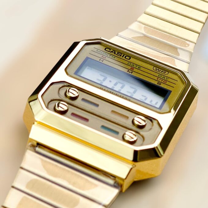 Montre-Bracelet Jeunesse- Casio A100WEG-9ADF - Bracelet Dorée en Acier Inoxydable