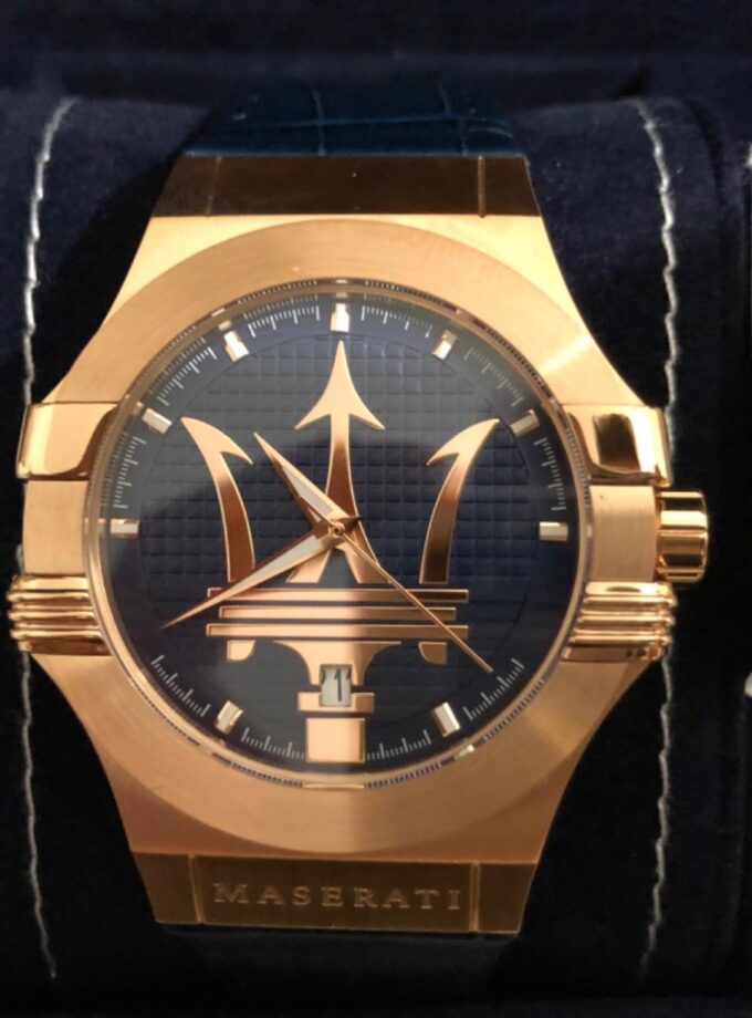 montre bracelet homme maserati montre potenza blue dial r8851108027 bracelet en cuir croco noir avec dateur