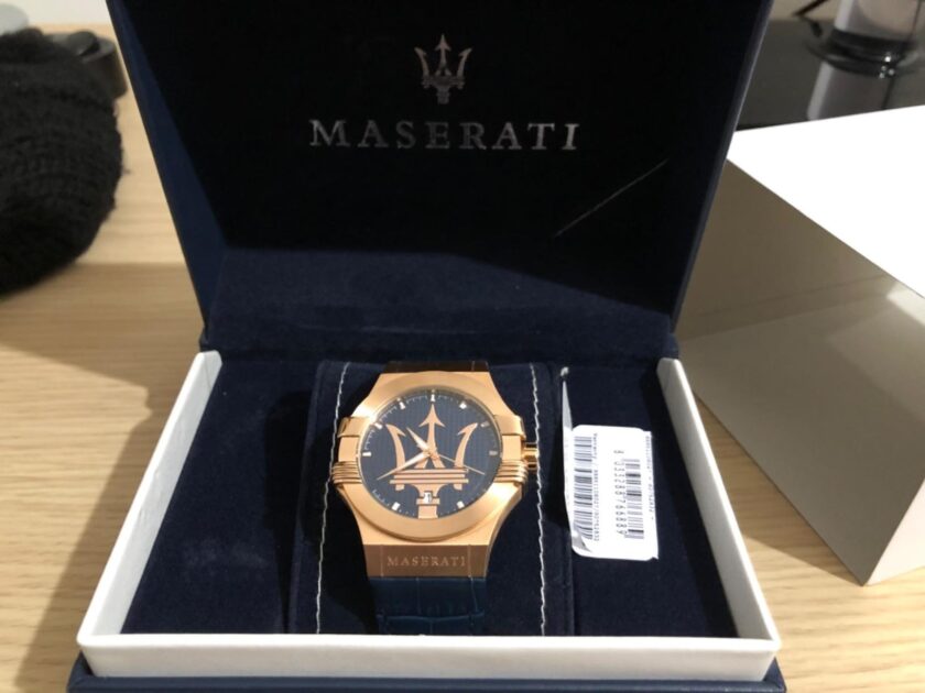 montre bracelet homme maserati montre potenza blue dial r8851108027 bracelet en cuir croco noir avec dateur