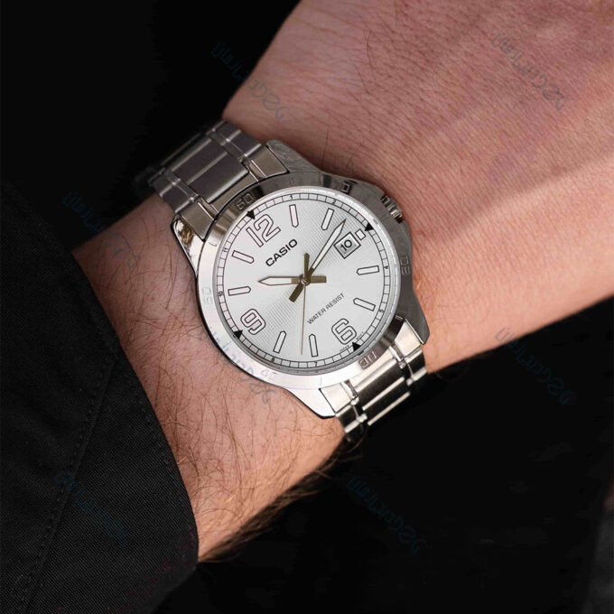 Montre-Bracelet Homme Casio Collection MTP-V004D-7B2UDF - Bracelet Gris En Acier Inoxydable - Résistante à L'Eau