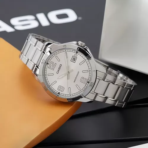 Montre-Bracelet Homme Casio Collection MTP-V004D-7B2UDF - Bracelet Gris En Acier Inoxydable - Résistante à L'Eau