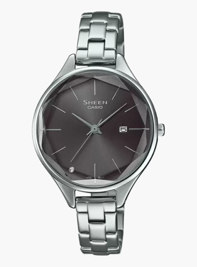 Montre-Bracelet Femme Casio SHE-4062D-8AUDF - Bracelet Gris En Acier Inoxydable - Résistante à l'Eau