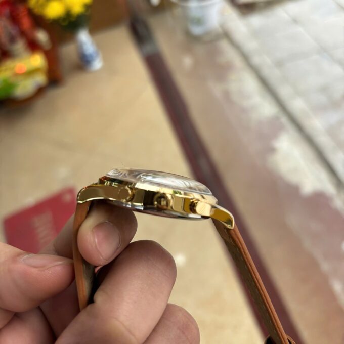 Montre-Bracelet Homme Jacques Lemans - 1-2068J - Bracelet en Marron en Cuir Véritable - Résistance à l'eau 5 ATM