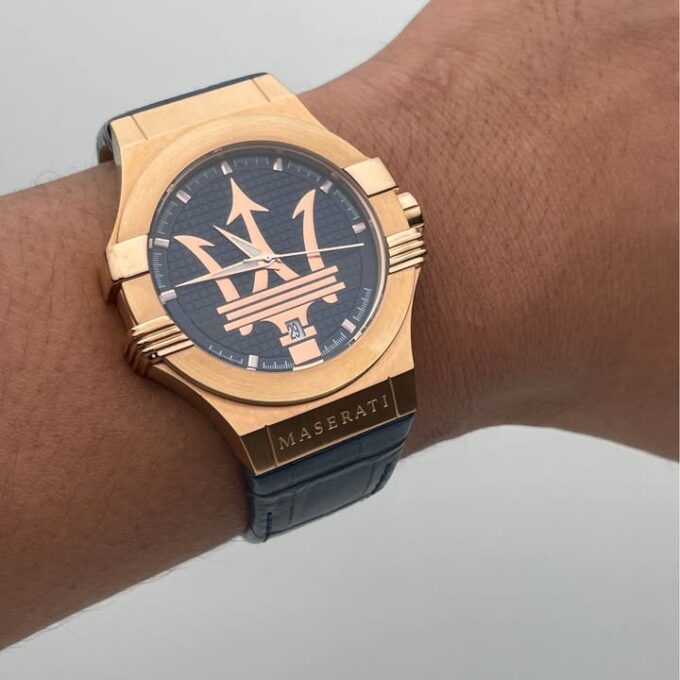 montre homme seul le temps maserati potenza r8851108035 bracelet noir en cuir véritable résistance à l'eau 10 atm