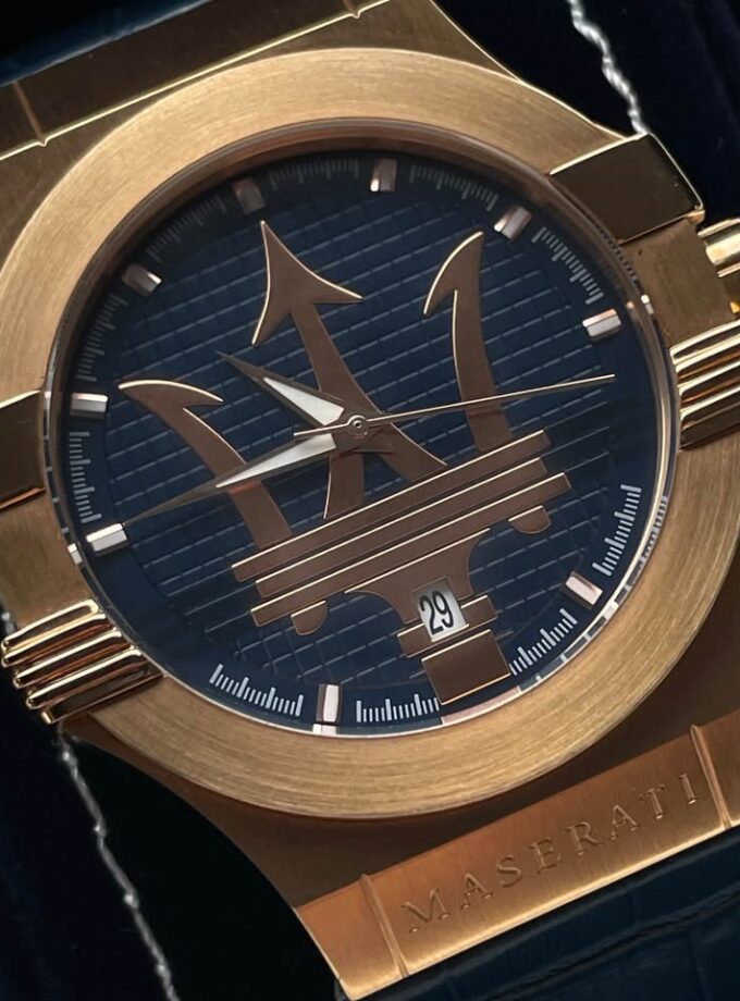 Montre Homme seul le temps Maserati Potenza - R8851108035 - Bracelet Noir en Cuir Véritable - Résistance à l'eau 10 ATM