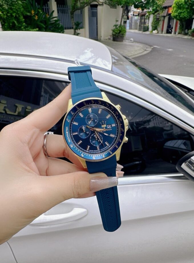 aiwatch_R8871640004 - Montre Chronographe Homme Maserati Sfida - R8871640004 - Bracelet Bleu en Silicone- Résistance à l'eau 10 ATM