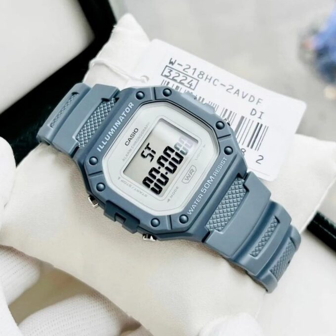 Montre Unisexe Casio Vintage Numérique W-218HC-2AV - Bracelet Bleu En Résine - Résistance à l'eau 5 ATM