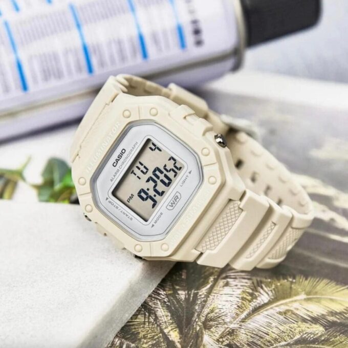 Montre Unisexe Casio Vintage Numérique W-218HC-8AV - Bracelet Rose En Résine - Résistance à l'eau 5 ATM