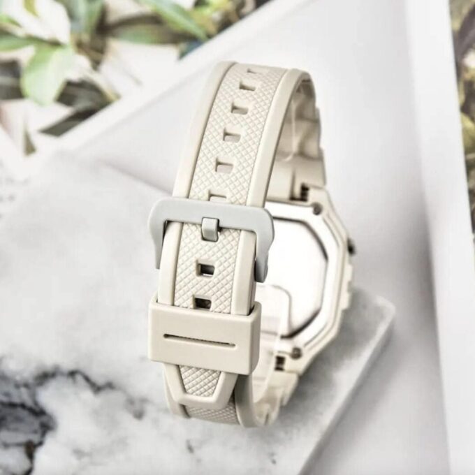 Montre Unisexe Casio Vintage Numérique W-218HC-8AV - Bracelet Rose En Résine - Résistance à l'eau 5 ATM