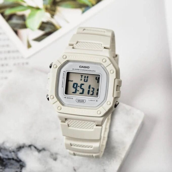 Montre Unisexe Casio Vintage Numérique W-218HC-8AV - Bracelet Rose En Résine - Résistance à l'eau 5 ATM