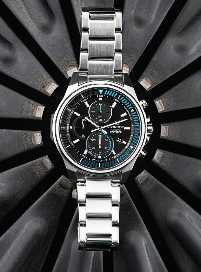 Montre Homme Casio Edifice EFR-S572D-1AVUDF - Bracelet Gris en Acier Inoxydable - Résistance à l'eau 100 Mètres