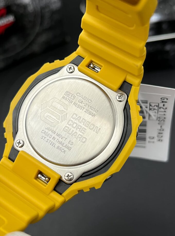 Montre Homme Casio G-Shock GA-2110SU-9ADR - Bracelet Jaune En Silicone - Résistance à l'eau 200 Mètres