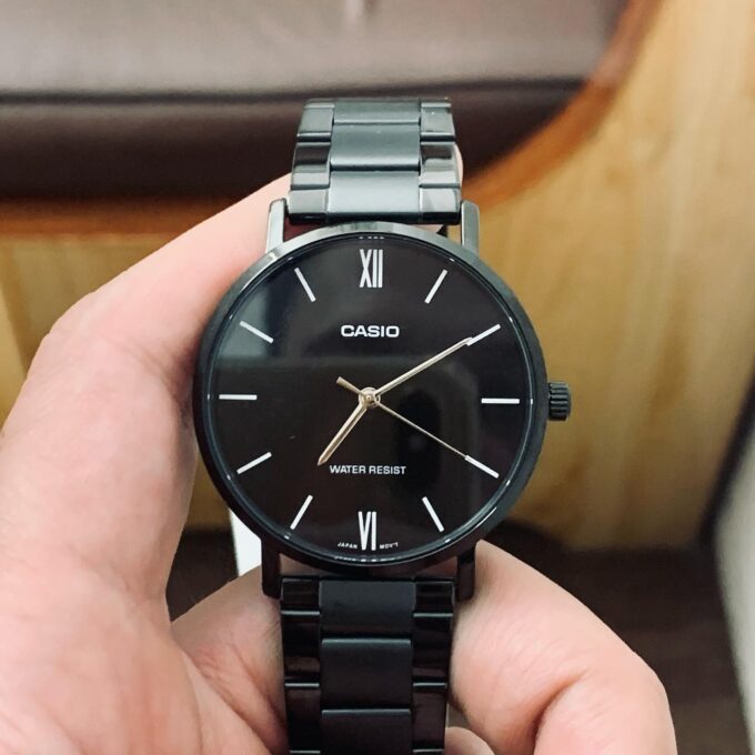 Montre Homme Casio Collection MTP-VT01B-1BUDF - Bracelet En Acier Inoxydable - Résistante à l'eau