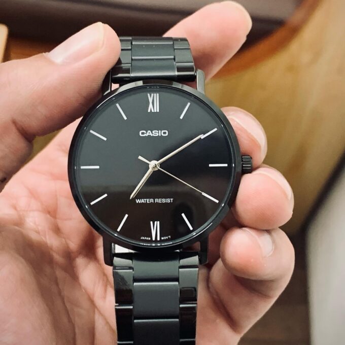 Montre Homme Casio Collection MTP-VT01B-1BUDF - Bracelet En Acier Inoxydable - Résistante à l'eau