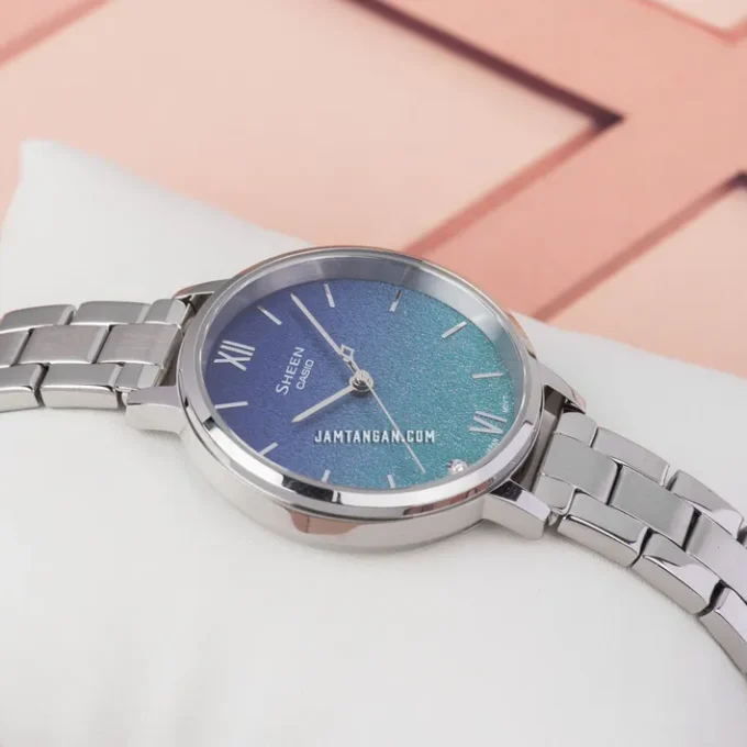 Montre Femme Casio Sheen - SHE-4548D-2AUDF - Bracelet Gris En Acier Inoxydable - Résistance à l'eau 50 Mètres