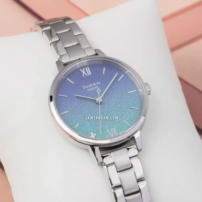 Montre Femme Casio Sheen - SHE-4548D-2AUDF - Bracelet Gris En Acier Inoxydable - Résistance à l'eau 50 Mètres