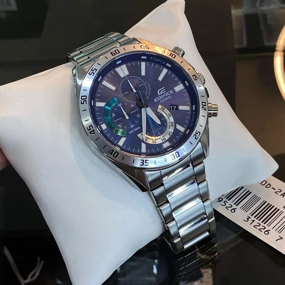 aiwatch_EFV-620D-2AVUDF - Montre Homme Casio Edifice EFV-620D-2AVUDF - Bracelet Gris en acier Inoxydable - Résistance à l'eau 100 Mètres