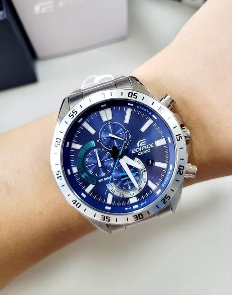 aiwatch_EFV-620D-2AVUDF - Montre Homme Casio Edifice EFV-620D-2AVUDF - Bracelet Gris en acier Inoxydable - Résistance à l'eau 100 Mètres