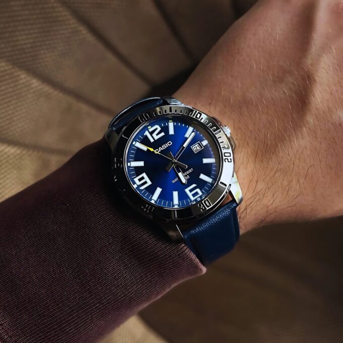 Montre Homme Casio - MTP-VD01L-2BVUDF - Bracelet en Cuir - Bleu