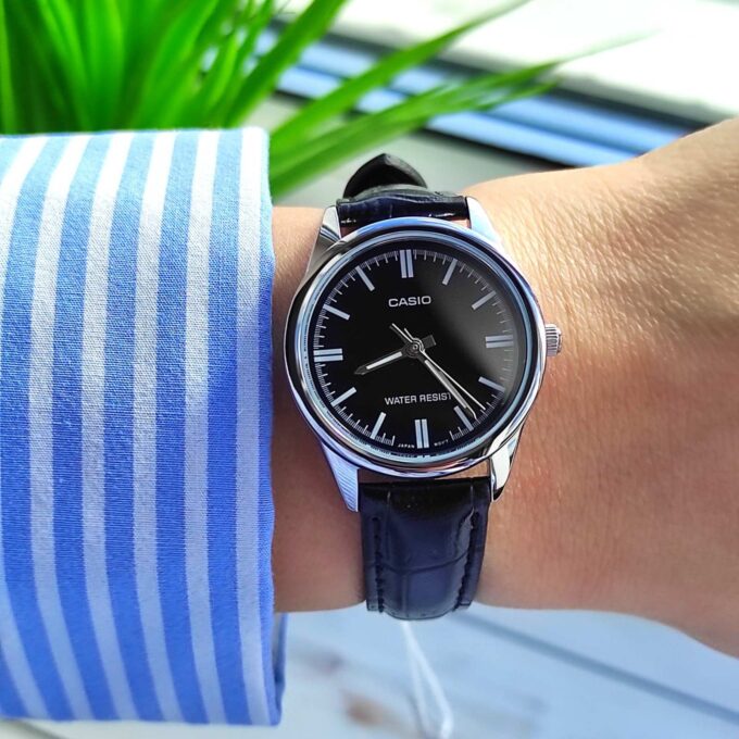 Casio - Bracelet en Cuir - Noir