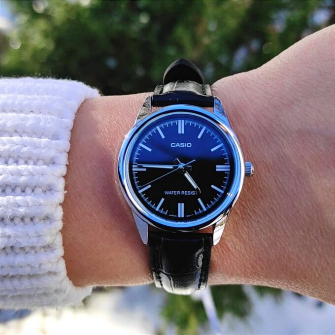 Casio - Bracelet en Cuir - Noir