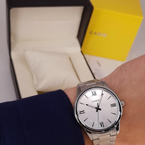 Casio Montre Homme MTP-V005D-7B5UDF - Bracelet en Acier Inoxydable - Argent
