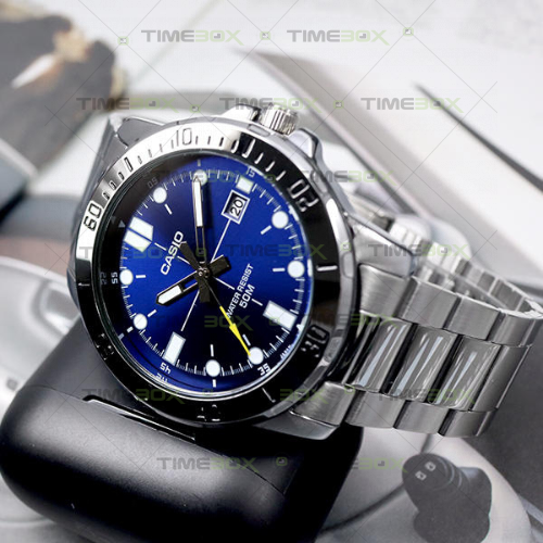 Montre CASIO Homme - MTP-VD01D-2EVUDF - Bracelet Gris En Acier Inoxydable - Résistante à l'eau - 12 Mois De Garantie