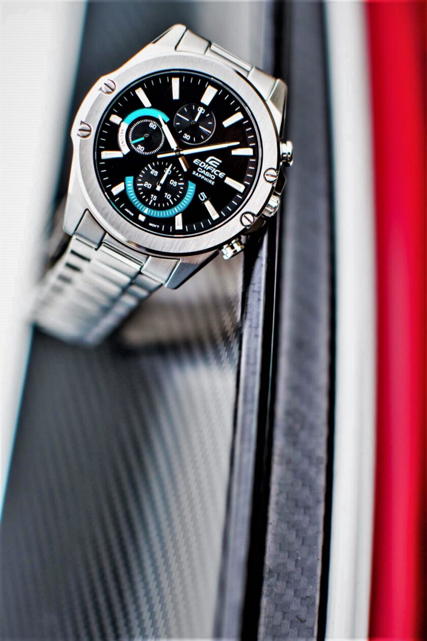 montre homme casio efr s567d 1avudf bracelet en acier inoxydable chronographe verre en saphir verre saphir