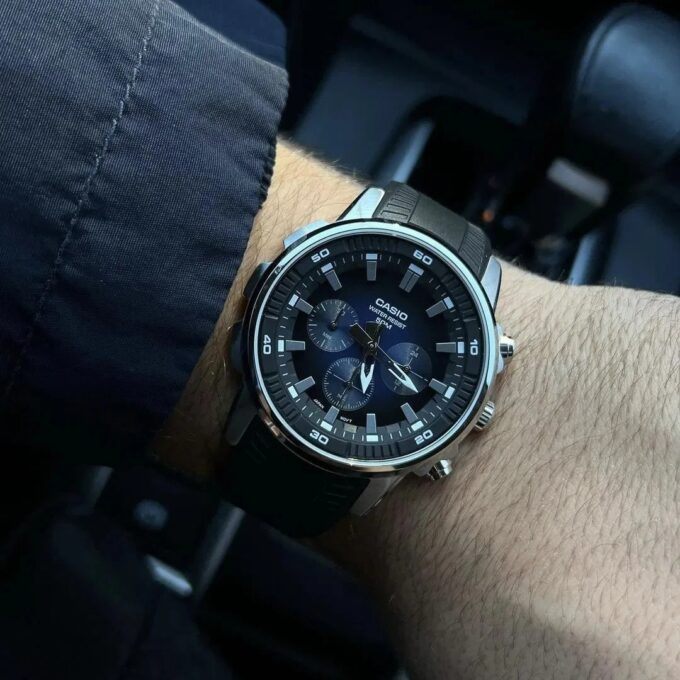 Montre Homme Casio - MTP-E505-2AVDF - Bracelet en Résine noir - Chronographe - Verre minéral