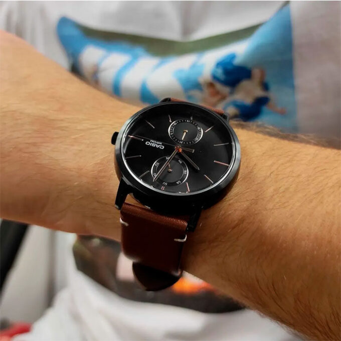 Montre Homme Casio - MTP-B310BL-5AVDF - Bracelet en cuir marron - Chronographe - Affichage analogique - Verre minéral