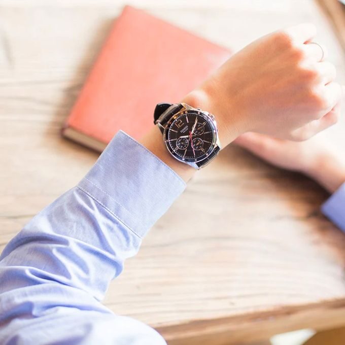 aiwatch_MTP-1374L-1AVDF - Montre Homme Casio - MTP-1374L-1AVDF - Bracelet en cuir noir - Chronographe - Verre minéral