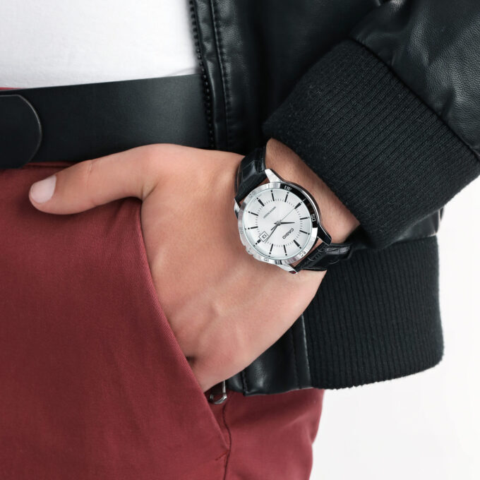 Montre Homme Casio - MTP-V004L-7AUDF - Bracelet en cuir noir - Affichage analogique