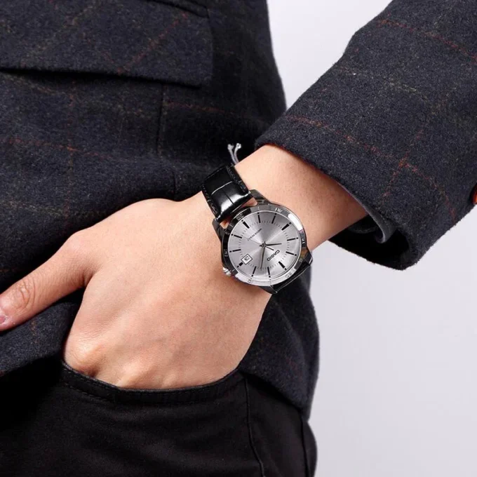 Montre Homme Casio - MTP-V004L-7AUDF - Bracelet en cuir noir - Affichage analogique