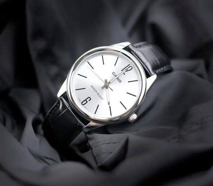 Montre Homme Casio - MTP-V005L-7BUDF - Bracelet en cuir noir - Résistant à l'eau