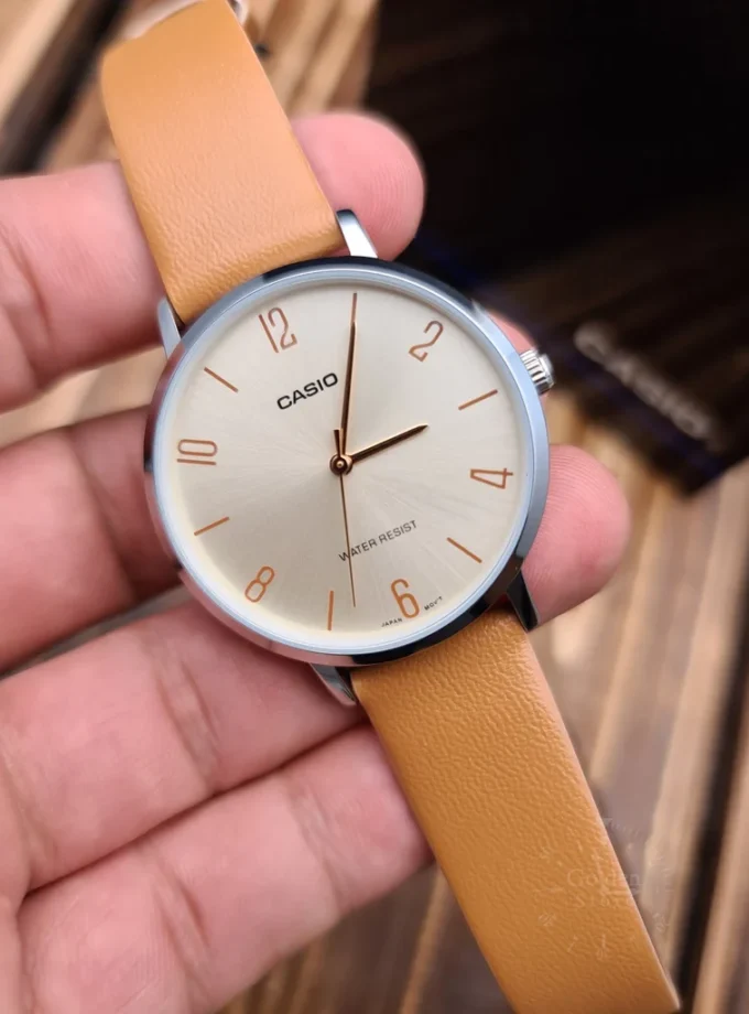 aiwatch_LTP-VT01L-5BUDF - Montre Femme Casio - LTP-VT01L-5BUDF - Bracelet en cuir kaki - Verre minéral - Affichage analogique