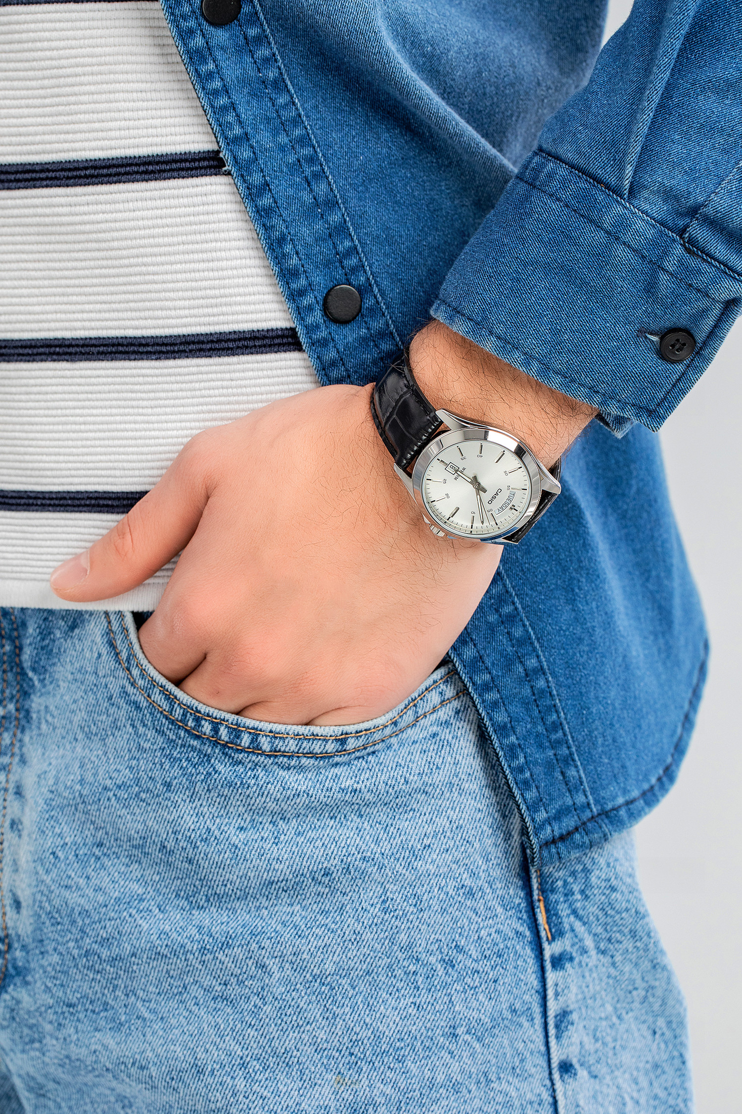 Montre Homme Casio - MTP-1370L-7AVDF - Bracelet en cuir noir - Affichage analogique - Verre minéral – Image 4