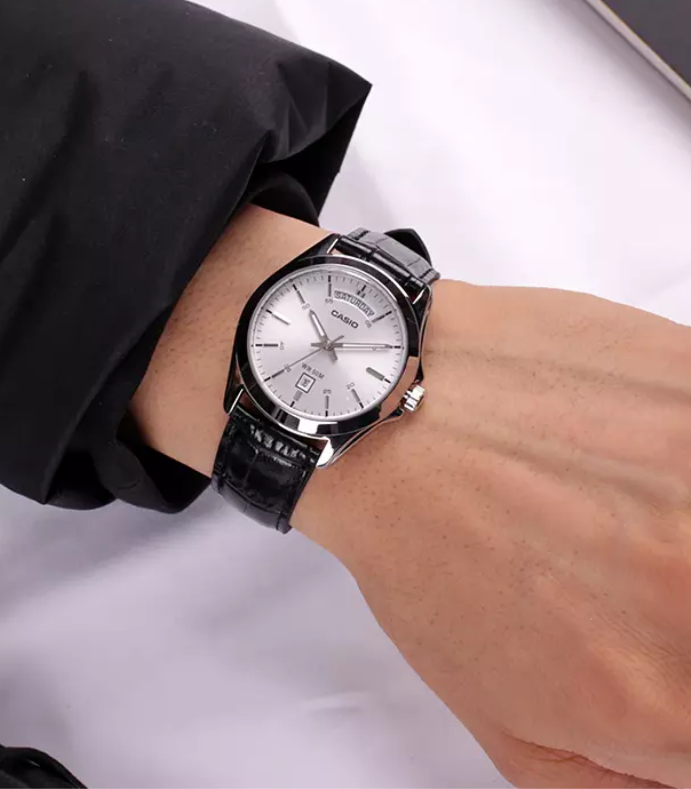 Montre Homme Casio - MTP-1370L-7AVDF - Bracelet en cuir noir - Affichage analogique - Verre minéral – Image 2