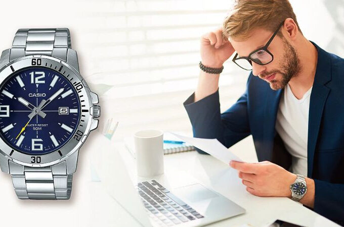 MONTRE CASIO HOMME –  MTP-VD01D-2BVUDF - BRACELET GRIS EN ACIER INOXYDABLE – RÉSISTANTE À L’EAU – 12 MOIS DE GARANTIE