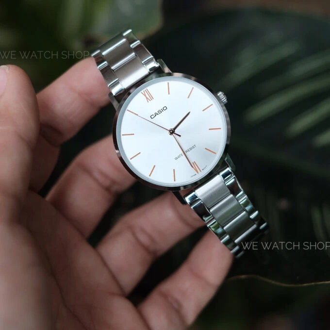 Montre Femme Casio - LTP-VT01D-7BUDF - Bracelet en acier inoxydable argent - Verre minéral - Affichage analogique