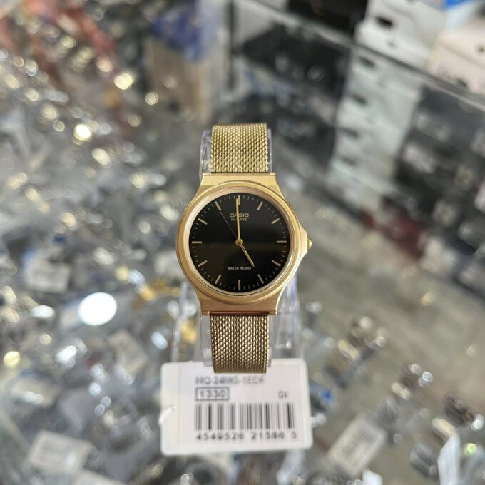 Montre Casio Homme - Bracelet Dorée En Resine -Boitier En Resine - Résistante À L'Eau - 12 Mois De Garantie - Mq-24Mg-1Edf