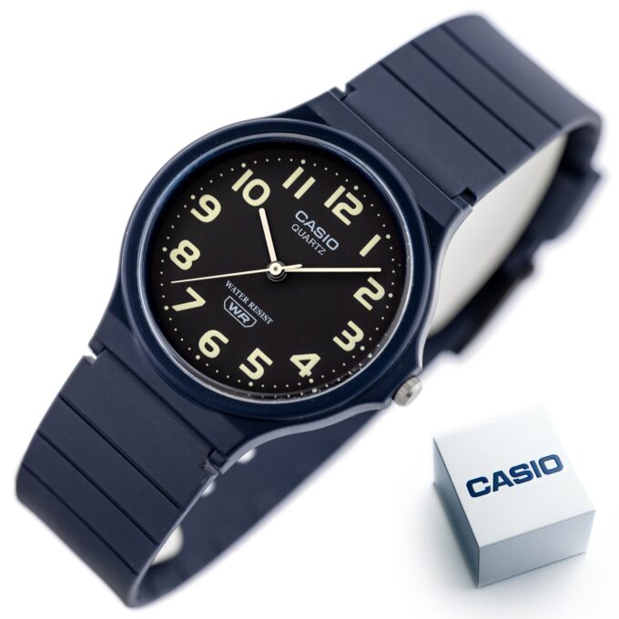Montre Jeunesse Casio - MQ-24UC-2BDF - Bracelet en Résine Bleu - Affichage analogique - Résistant à l'eau