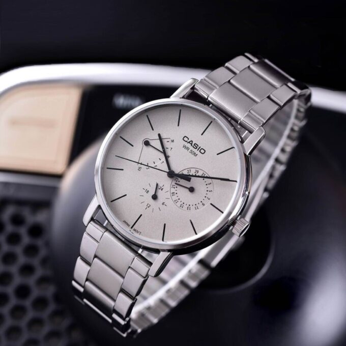 Montre Homme Casio - MTP-E320D-9EVDF - Bracelet en cuir marron - Résistant à l'eau